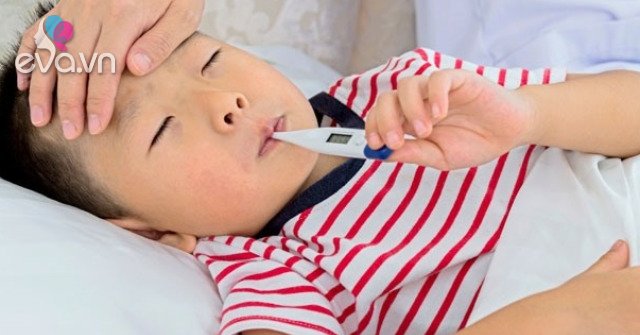 What are the signs of dengue fever in children?