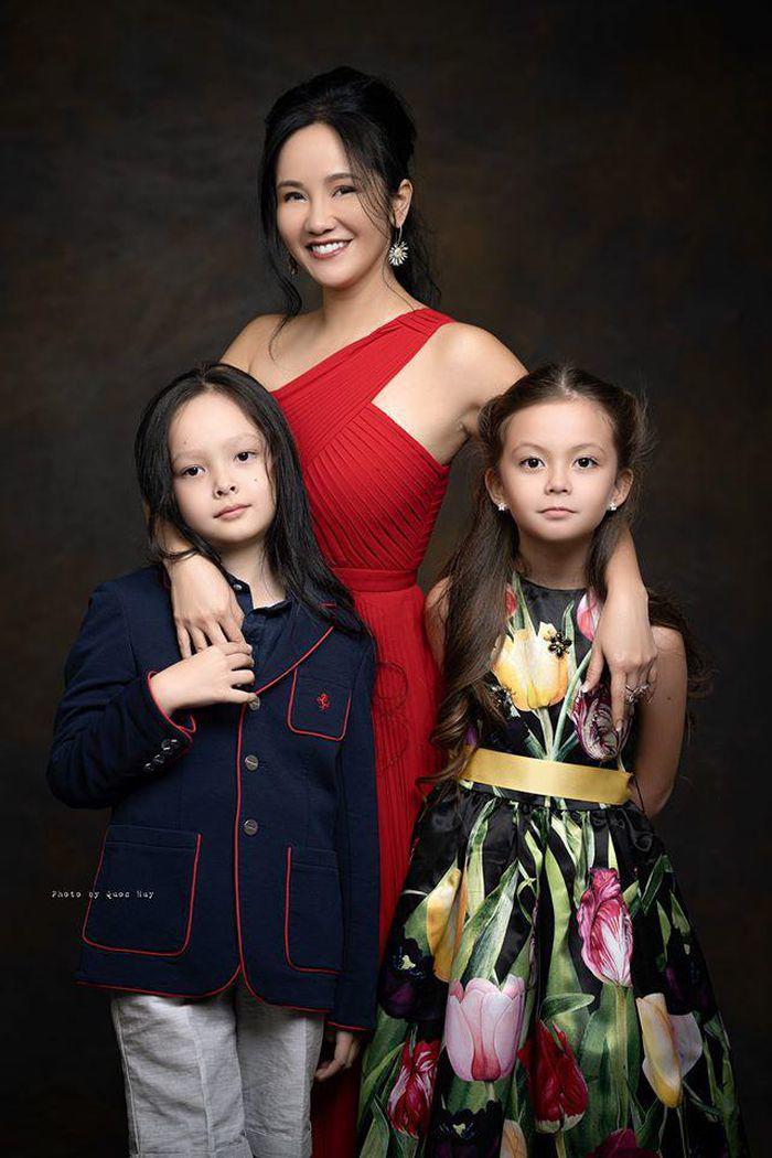 Can't see Hong Nhung's half-western daughter in the US, as big as a teenager - 12