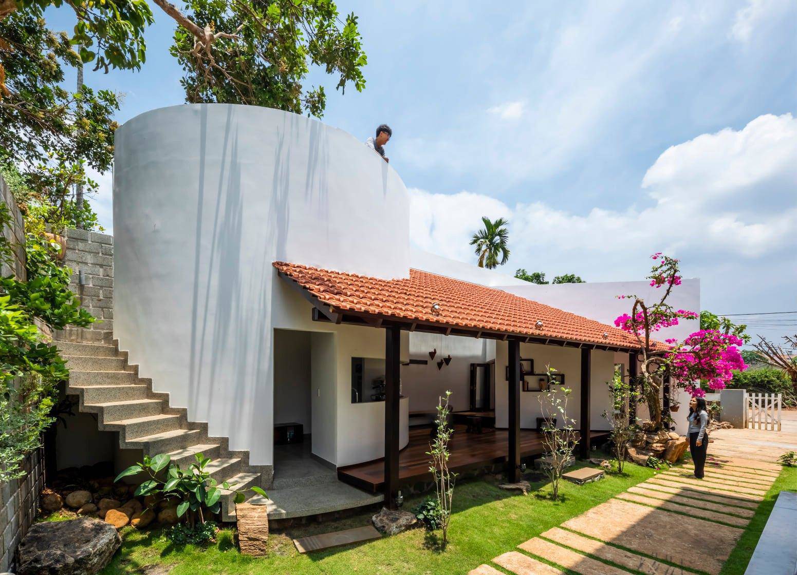4-level house with tiled roof in the picturesque Central Highlands style - 5
