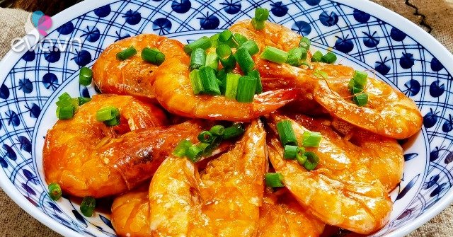Roast shrimp, add this to just turn a beautiful red color and get rid of the fishy smell