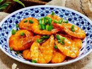 Bếp Eva - Rang tôm, cho thêm thứ này vừa lên màu đỏ đẹp lại hết mùi tanh