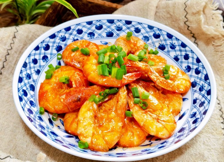 Roast shrimp, add this to just turn a beautiful red color and get rid of the fishy smell - 11