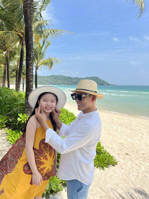 Following her mother to stay with Ly Binh's father's family not long ago, Phuong Trinh Jolie's daughter was threatened to return to her grandmother - 10