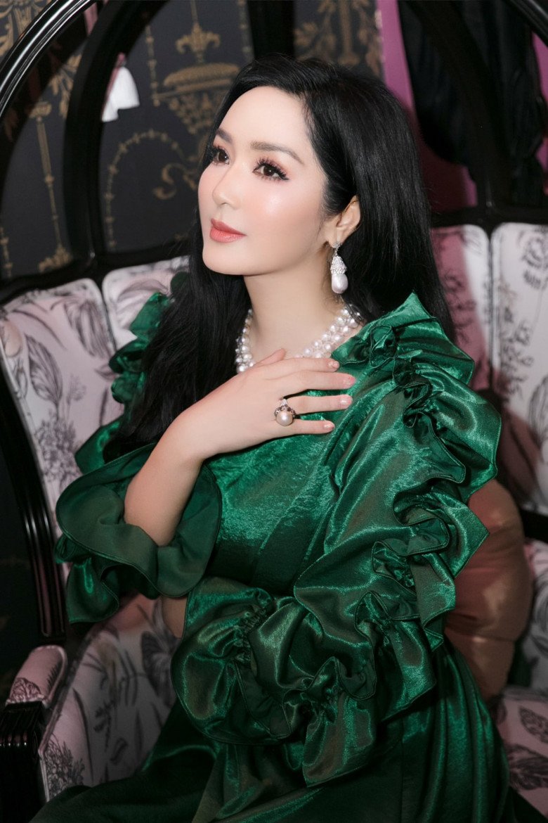 Miss Vietnam has no successor, eats vegetarian food and meditates, 51 years old with no wrinkles - 5