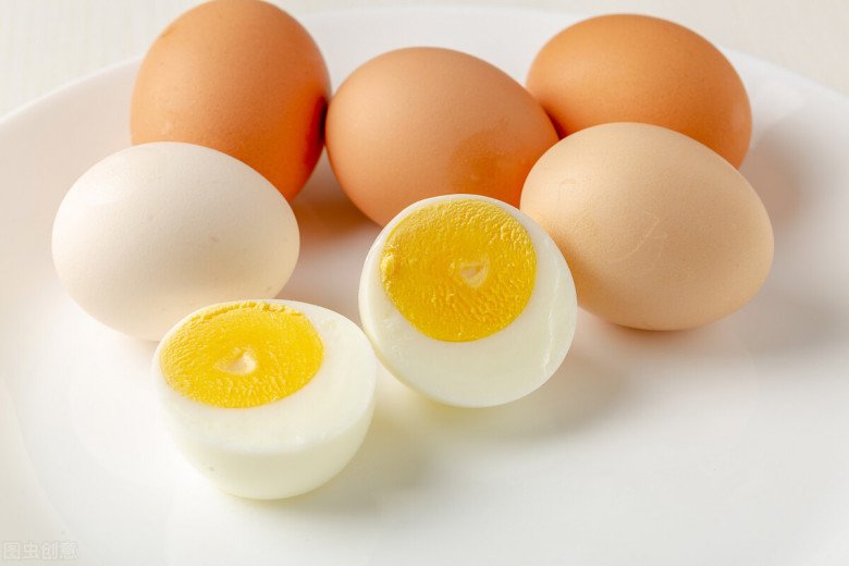 Luộc trứng, đừng chỉ cho vào nước, thêm 2 thứ nữa trứng vừa thơm ngon lại dễ bóc vỏ - 7