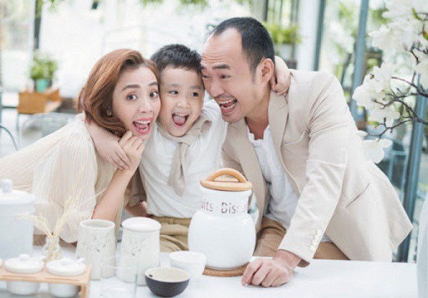 Married for a decade, still passionate: Thuy Hanh knows how to cultivate, Lam Vy Da keeps her husband through her stomach - 6