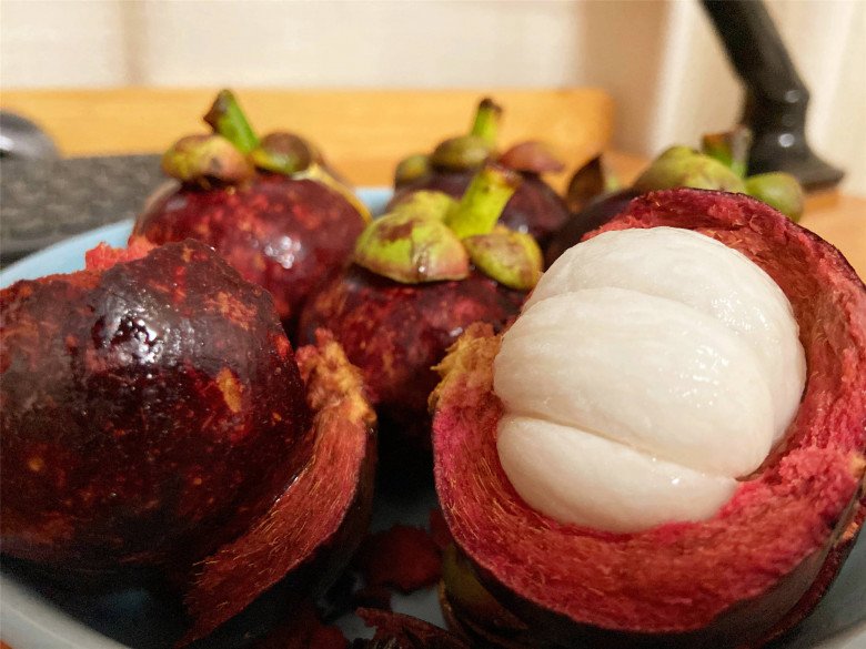 Buy damaged mangosteen, growers look at one spot on the peel to make sure that any fruit is delicious - 1