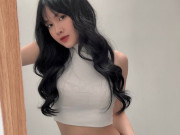 Thời trang - Bạn gái "người hùng" Nhâm Mạnh Dũng có mặt xinh, dáng nuột, ăn diện chỉ hở nhẹ vẫn quyến rũ