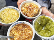 Xem ăn chơi - Tiệm chè 90 năm lâu đời nhất Hà Nội có gì đặc biệt mà lúc nào khách cũng nườm nượp?