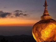Xem ăn chơi - Lạ kỳ hòn đá dát vàng khổng lồ tại Myanmar nằm cheo leo hàng thế kỷ
