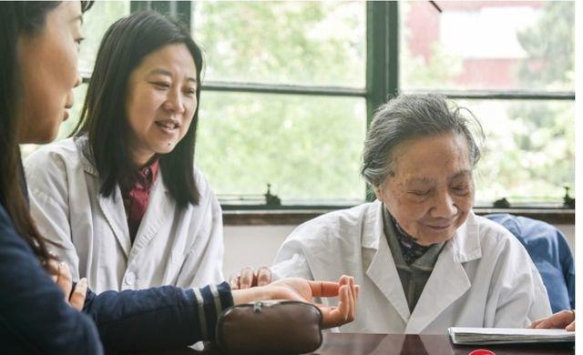 101-year-old female doctor still has rosy skin, clear mind: Absolutely do not use these 2 foods - 2