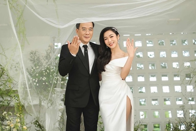 amp;#34;King of Koiamp;#34;  Ha Thanh Xuan visited her biological father who was in a coma for half a year, the reason why she cried at the wedding - 5