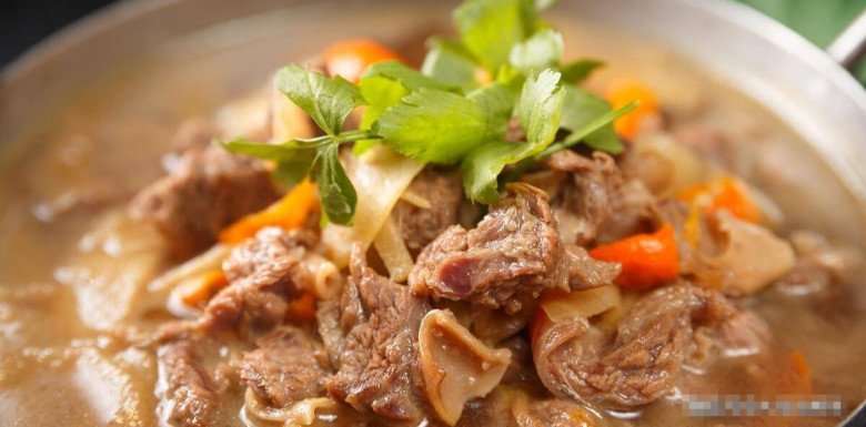 Stewed beef is tough, remember these simple tips, the meat is tender and delicious, even people with weak teeth can eat it - 4