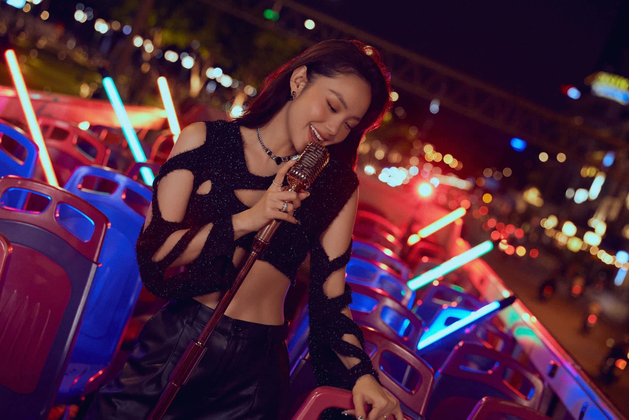 Tâm điểm truyền thông gọi tên amp;#34;cô dâu tháng 6amp;#34; Minh Hằng, thống lĩnh mọi mặt trận với hàng loạt kế hoạch đỉnh - 1