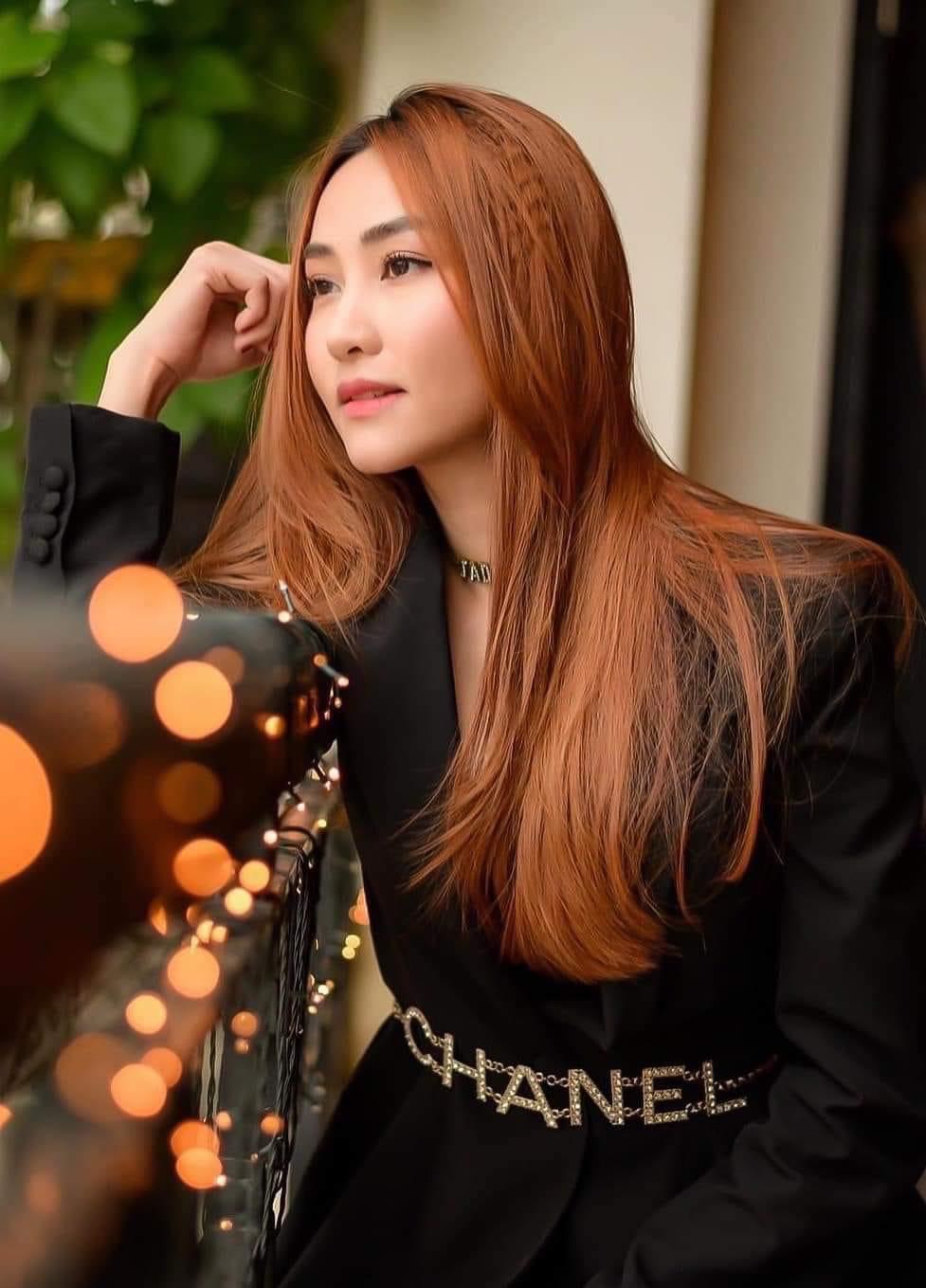 The first love of the nation Ngan Khanh wears beautifully, carries a bag of 600 million, charisma amp;#34;no kiddingamp;#34;  - 11
