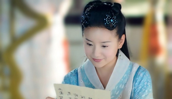 Đổng Khiết từng nổi tiếng với vai diễn Chúc Anh Đài.