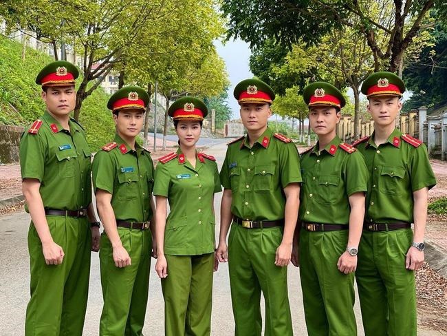 Lương Thu Trang dịu dàng bên amp;#34;con traiamp;#34; bà Bích (Hương Vị Tình Thân), đáng chú ý nhất là xưng hô - 6