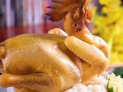 Bếp Eva - Cách luộc gà ngon da vàng giòn, không bị nứt, đỏ ai cũng nên biết