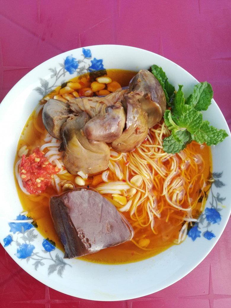 Noodles only available in Phan Thiet make many people confused, try it once and it is hard to forget - 4