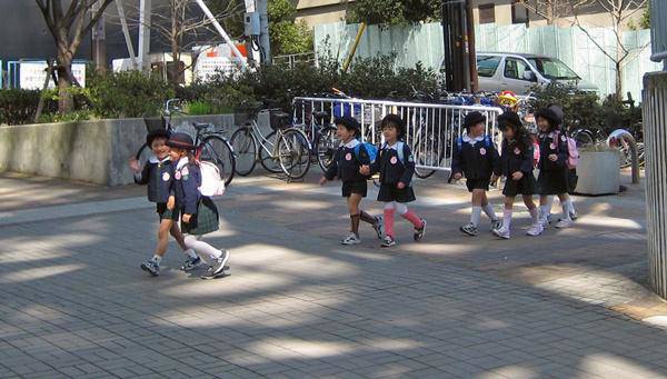 Why are Japanese people who don't like sports the thinnest and live the longest?  Simple secret from this unique habit - 4