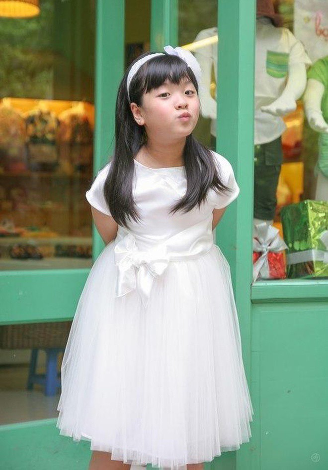 The chubby girl who competed in the Vietnamese voice contest, now suddenly becomes unrecognizable, is the most popular in school - 3