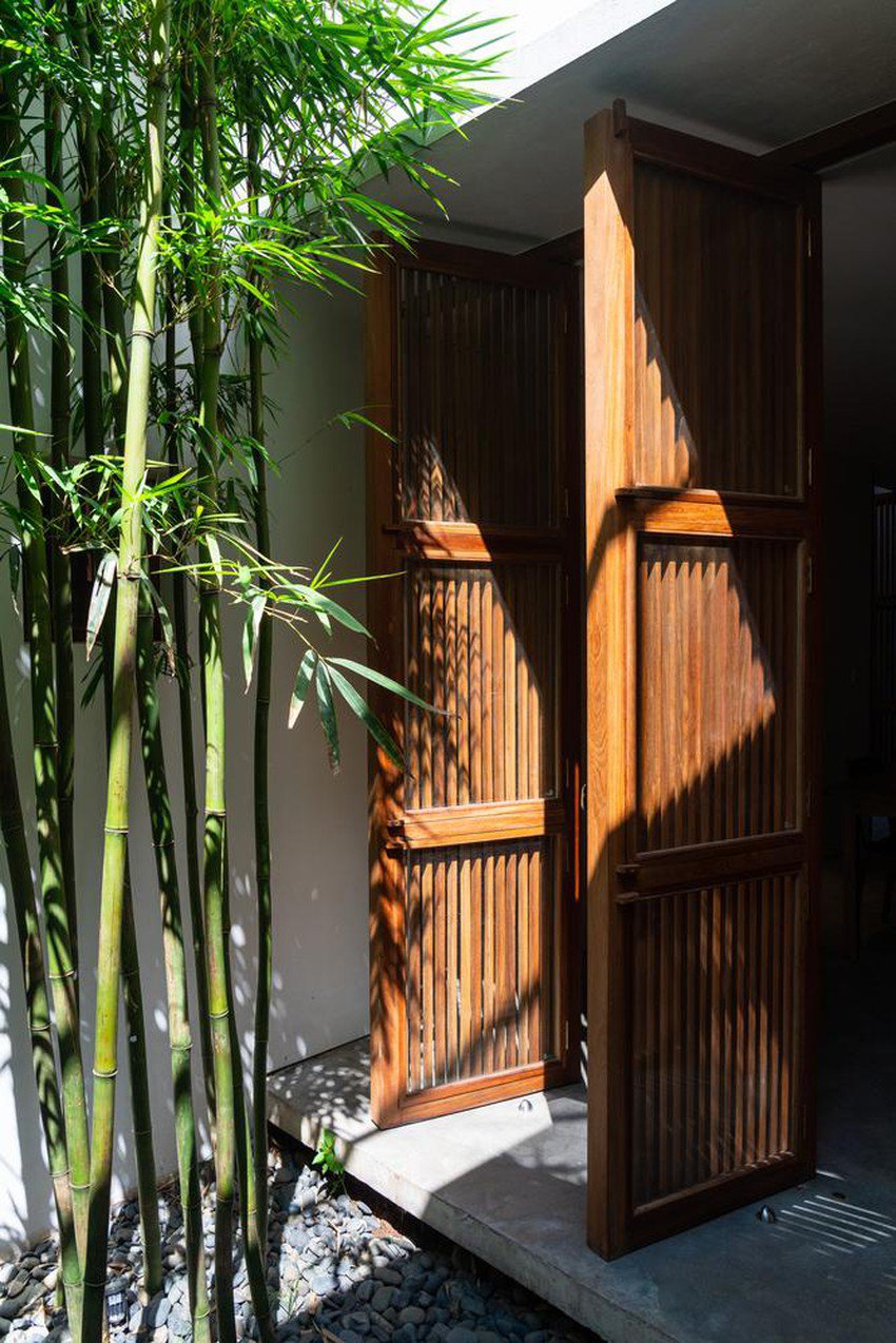 House with 3 gardens in the heart of Hanoi - 12