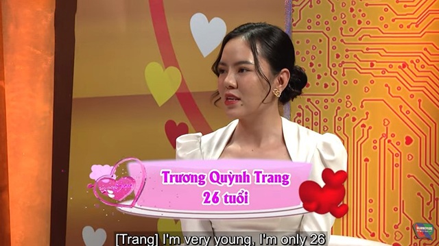 amp;#34;Tiểu tamamp;#34; lao đến ôm hôn chồng, phu nhân amp;#34;ông trùmamp;#34; truyền thông showbiz có màn xử lý cao tay - 2