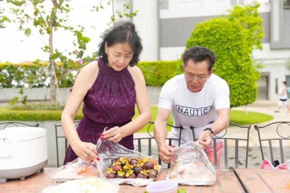 Truong Quynh Anh celebrated a grand birthday for his son, Tim quietly posted on facebook - 4