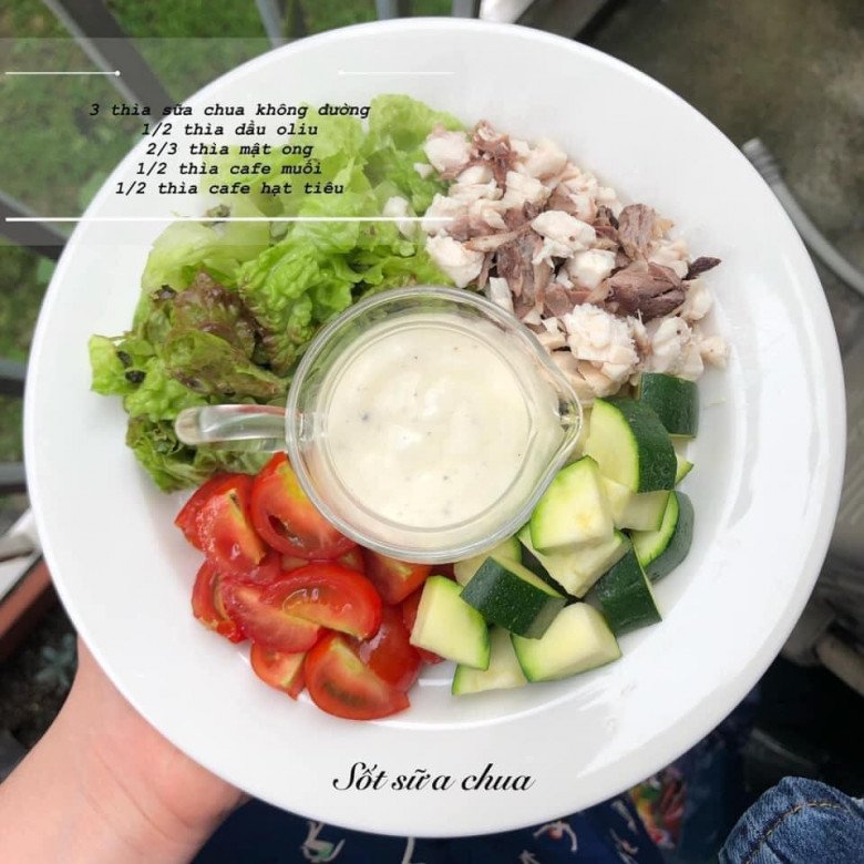A collection of Eat Clean salad dressing recipes with low calories, mouth-watering but still beautiful skin and slim figure - 5