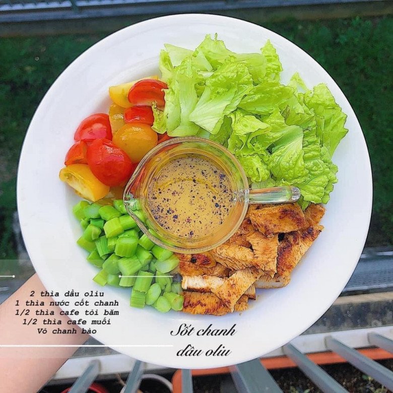 Collection of Eat Clean salad dressing recipes with low calories, mouth-watering but still beautiful skin and slim figure - 8