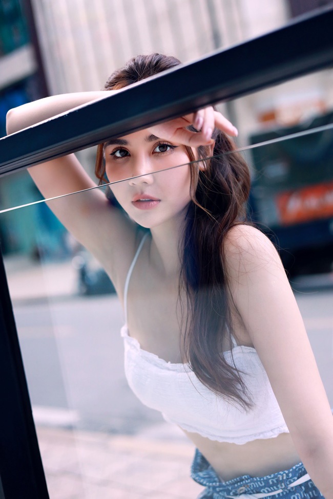 Tan chảy trước độ đẹp trai của quý tử nhà Vân Trang amp;#34;Thương Ngày Nắng Vềamp;#34;, đến mẹ cũng bị lu mờ - 1