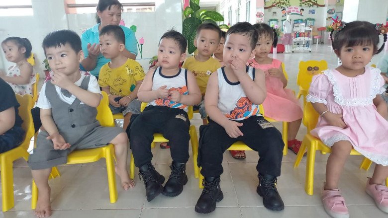 After the divorce of her businessman husband, HH Dang Thu Thao became a single mother, sending 2 children to a popular preschool - 1