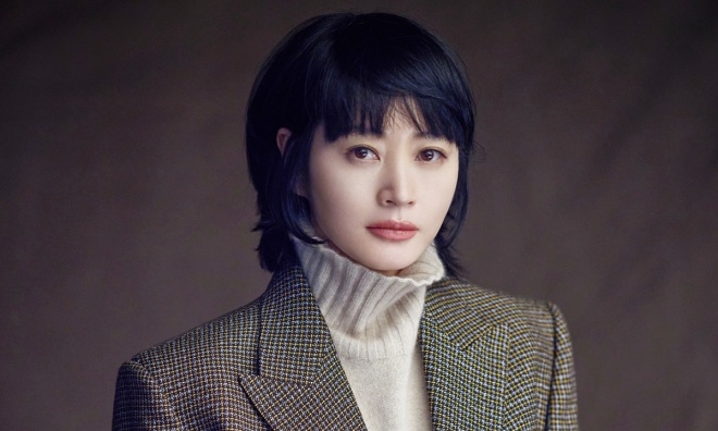 Kim Hye Soo từng khốn đốn vì mẹ đẻ.