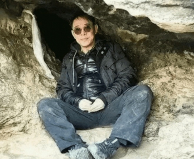 Lý Liên Kiệt vào hang tu hành.