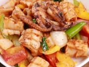 Bếp Eva - 11 cách làm mực xào ngon giòn, không tanh đơn giản tại nhà