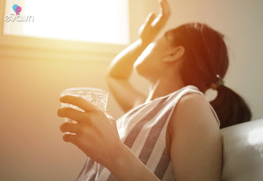 How does hot weather affect health?  Ways to cool down quickly without air conditioning