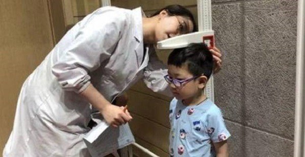 A 10-year-old boy drinks milk for 2 years, but he is only 115cm tall, the doctor's time to drink milk is not right - 3