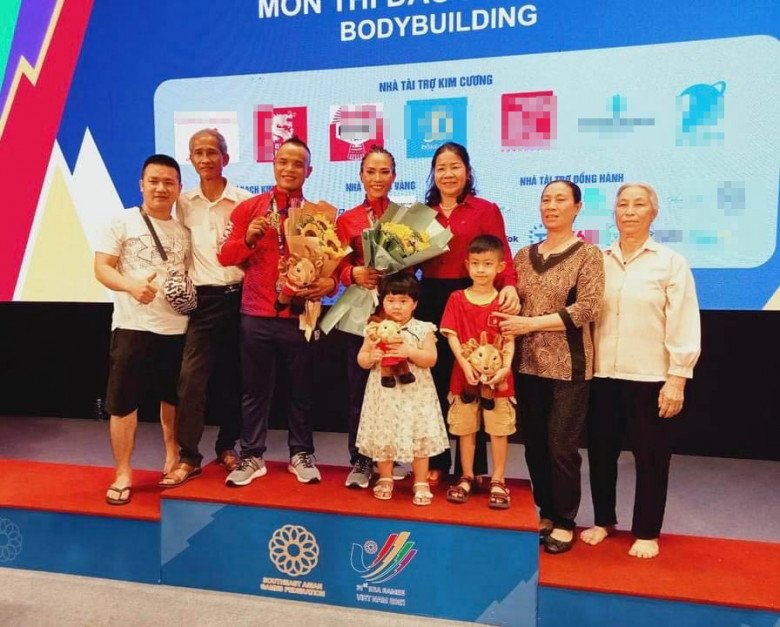 Female athlete won SEA Games gold medal as a mother: Taking off her doctor's shirt and rubbing her muscles, afraid of hurting her baby while breastfeeding - 6