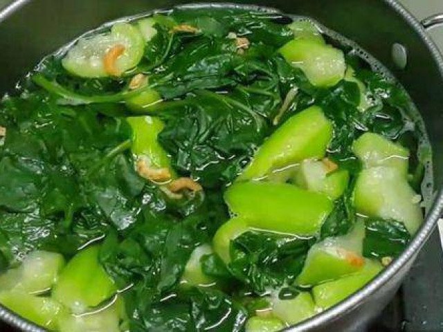 Bất ngờ 4 tác hại của rau mồng tơi mà nhiều người không biết