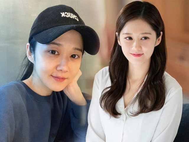 Nữ thần mặt mộc Jang Nara  41 tuổi không cần trang điểm vẫn được bạn trai trẻ tuổi cầu hôn