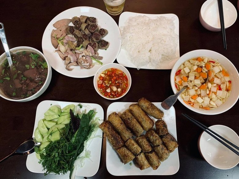 Ái nữ GenZ nhà sao Việt  đã xinh đẹp còn nấu ăn ngon làm bố mẹ mát lòng: Có nàng được vợ ba của bố khen - 21