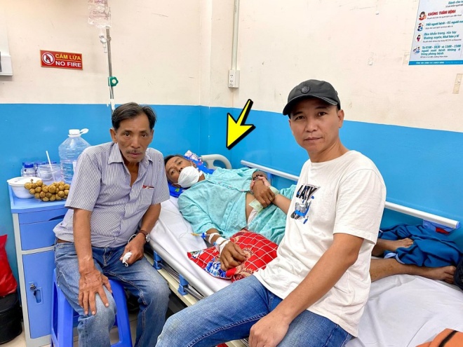 The latest picture of Thuong Tin in the hospital, accompanied by the person who once declared amp;#34;take a break from playing amp;#34;  me - 3