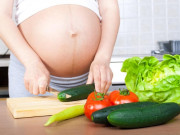 Bà bầu - Bầu ăn dưa chuột được không? Lợi ích của dưa chuột với mẹ bầu