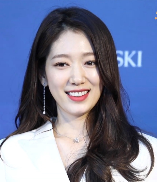 Only 7 days after giving birth, Park Shin Hye went to her brother's wedding - 6