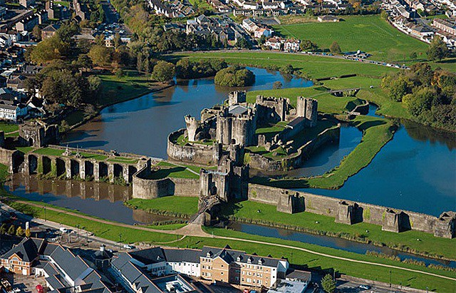 7 most beautiful ancient castles in the UK - 14
