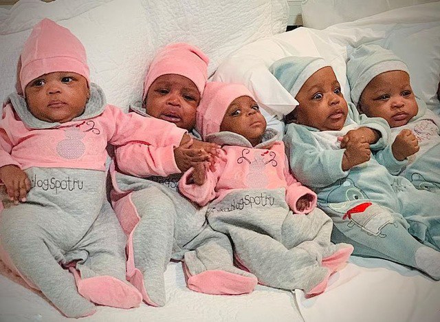 How are 9 babies in the 9 birth that shocked the world more than a year ago?  - 4