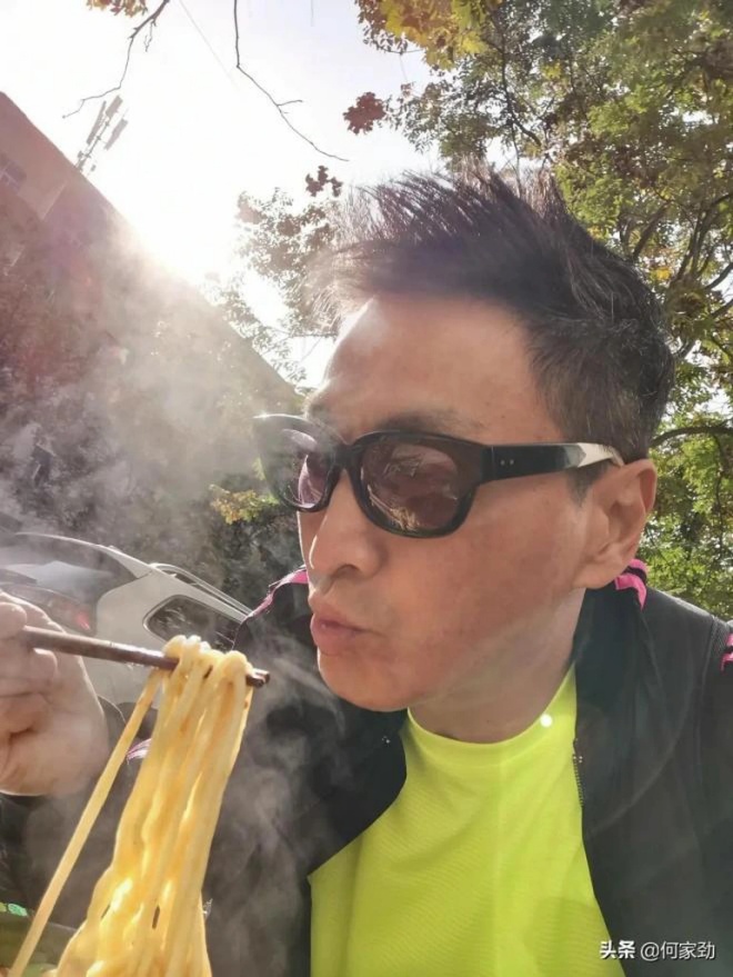 Cuối cùng, nàng Triệu Lệ Dĩnh đẹp nhất màn ảnh giống hệt ông chú trung niên vẫn bị chê - 4