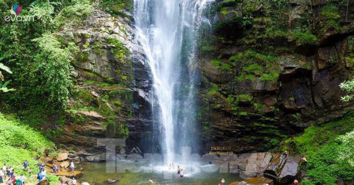 Overwhelmed by the beauty of Kem Waterfall