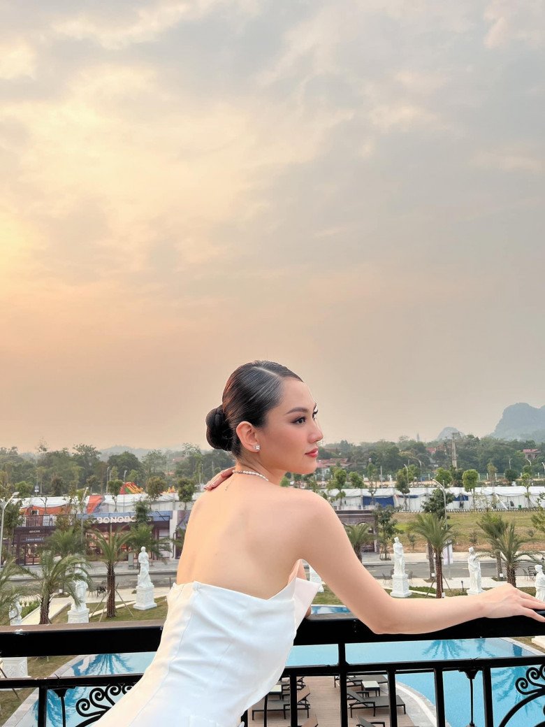 Nữ gia sư xinh đẹp đi thi Miss World Việt Nam được chú ý vì nhan sắc trong trẻo, tinh khôi - 5