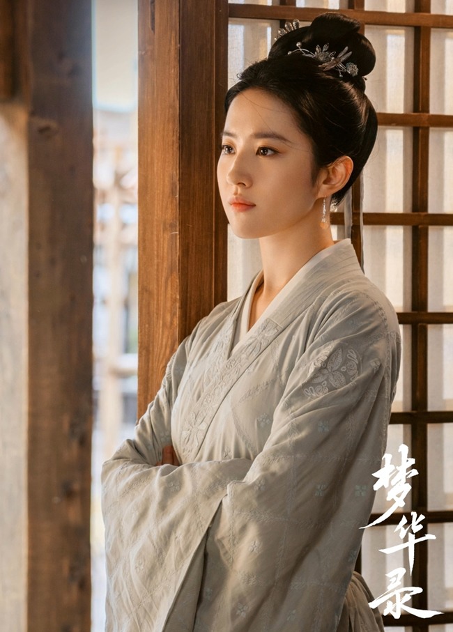 Why did Liu Yifei's Dream of the Luc set a record that no small flower has done in the past 10 years?  - 2